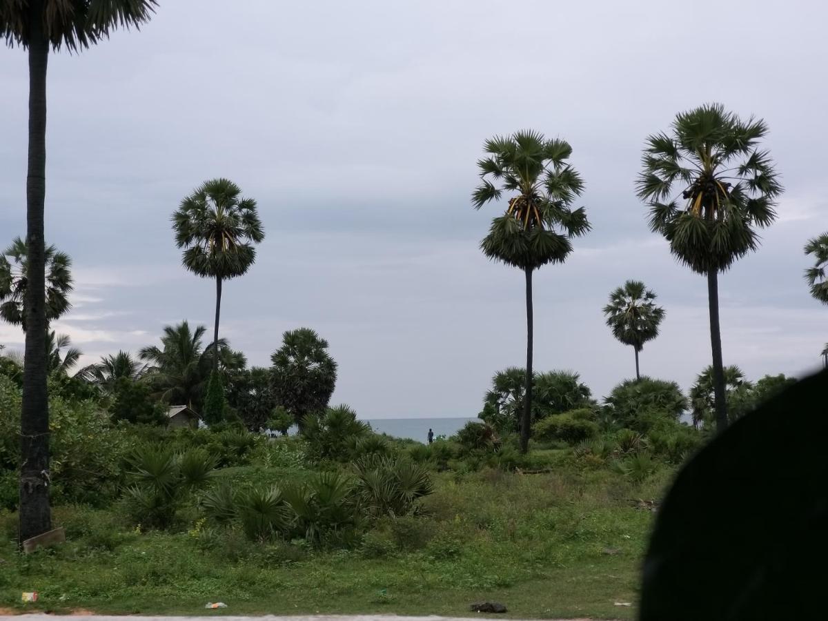 Dot Bey Beach Cabana Trincomalee Buitenkant foto
