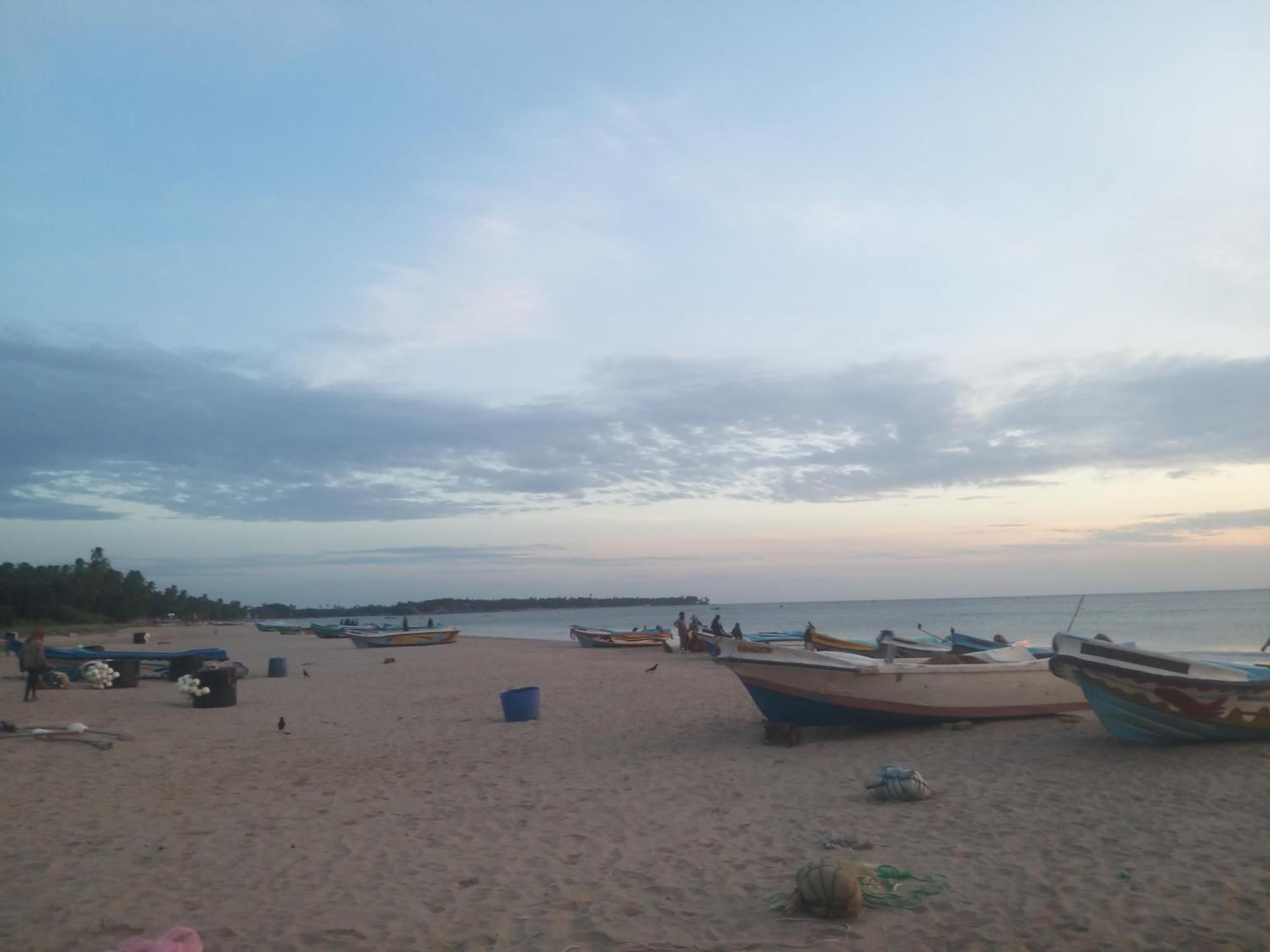 Dot Bey Beach Cabana Trincomalee Buitenkant foto