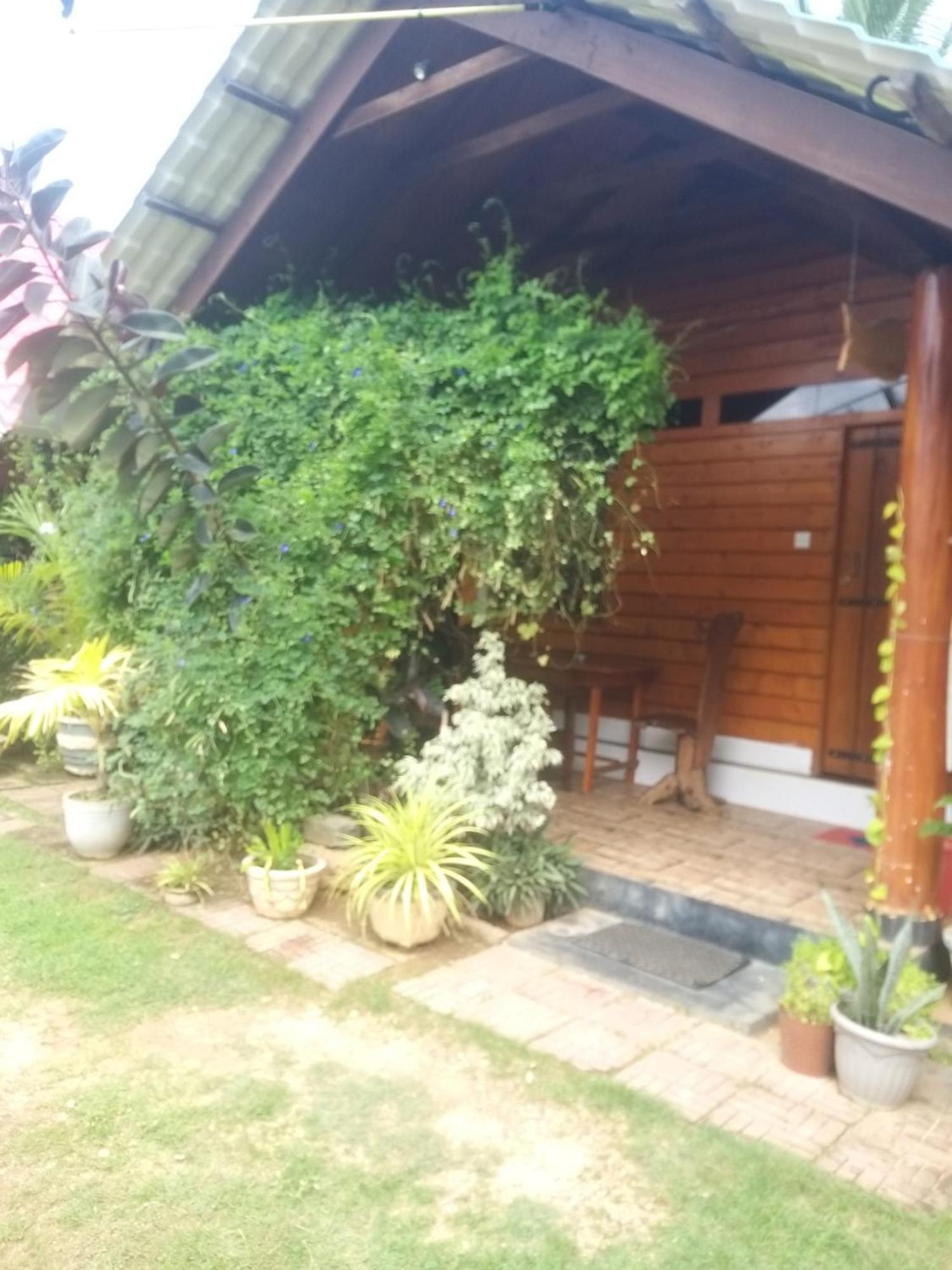 Dot Bey Beach Cabana Trincomalee Buitenkant foto