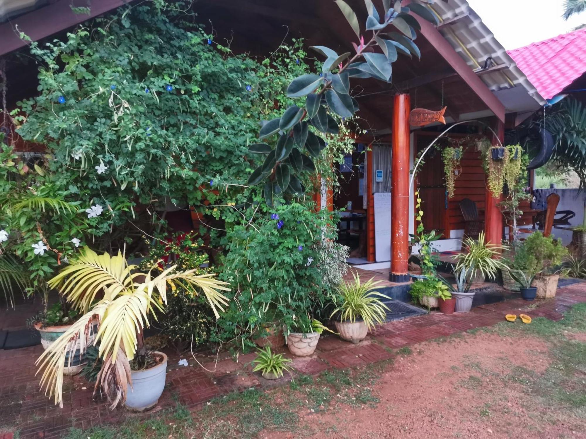Dot Bey Beach Cabana Trincomalee Buitenkant foto