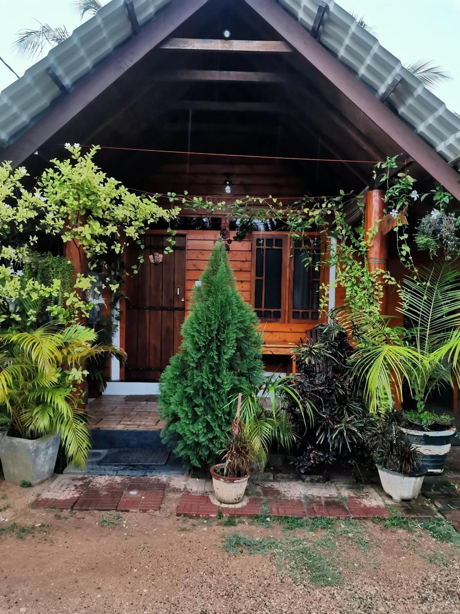 Dot Bey Beach Cabana Trincomalee Buitenkant foto