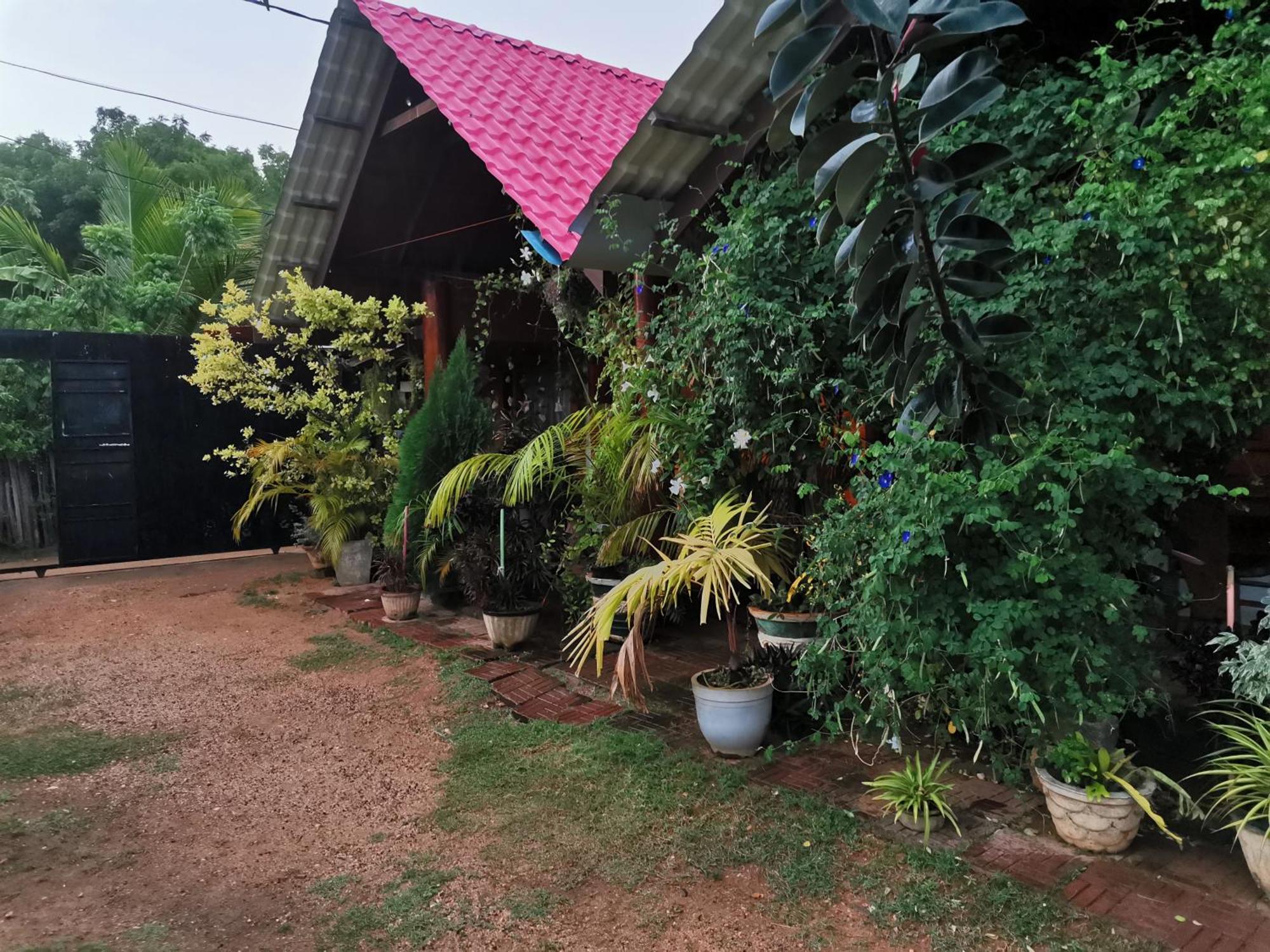 Dot Bey Beach Cabana Trincomalee Buitenkant foto